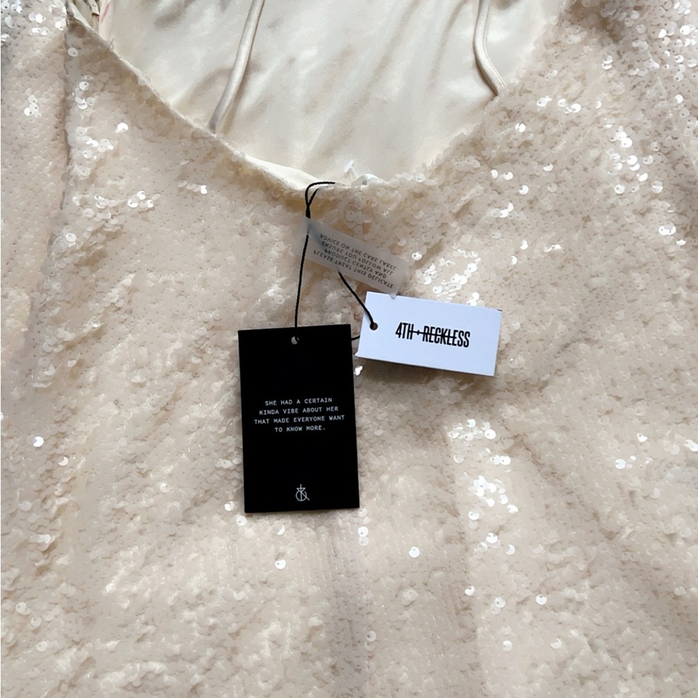 4th Reckless: selling brand new evening dress